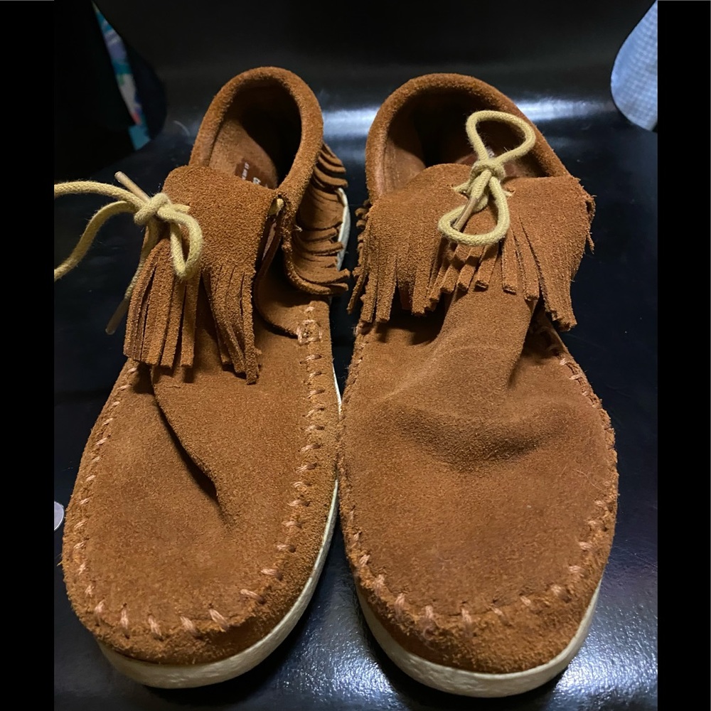 Minnetonka Low Moccasins excellent condition
